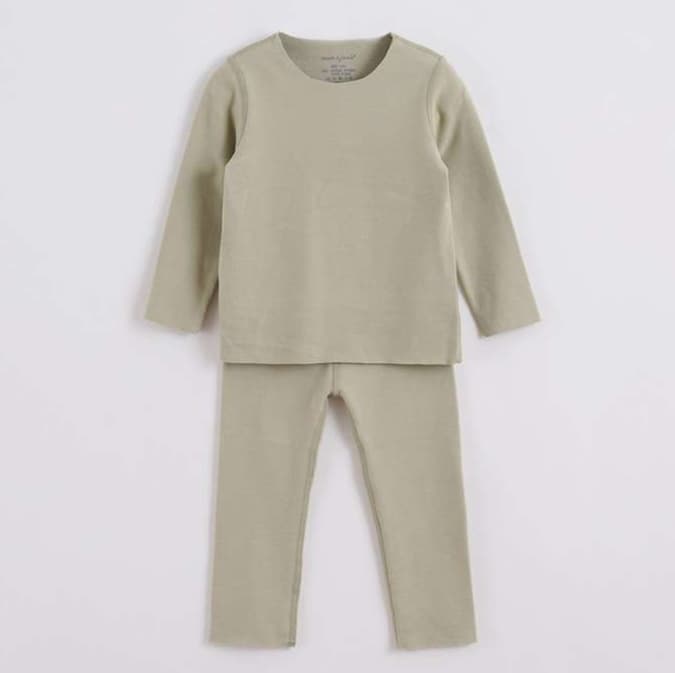 子どもパジャマ やわらか無地のおやすみウェア