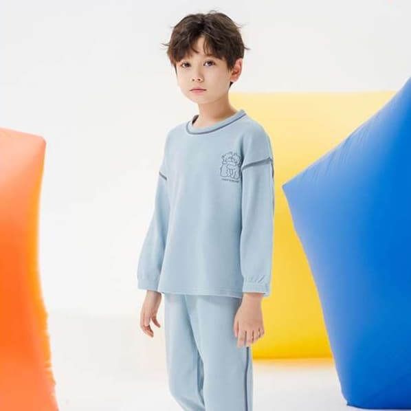 子どもパジャマ やわらか素材のお家着上下セット