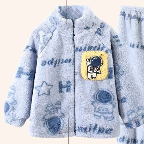 子どもパジャマ ふわもこ宇宙飛行士 お泊まりパジャマ