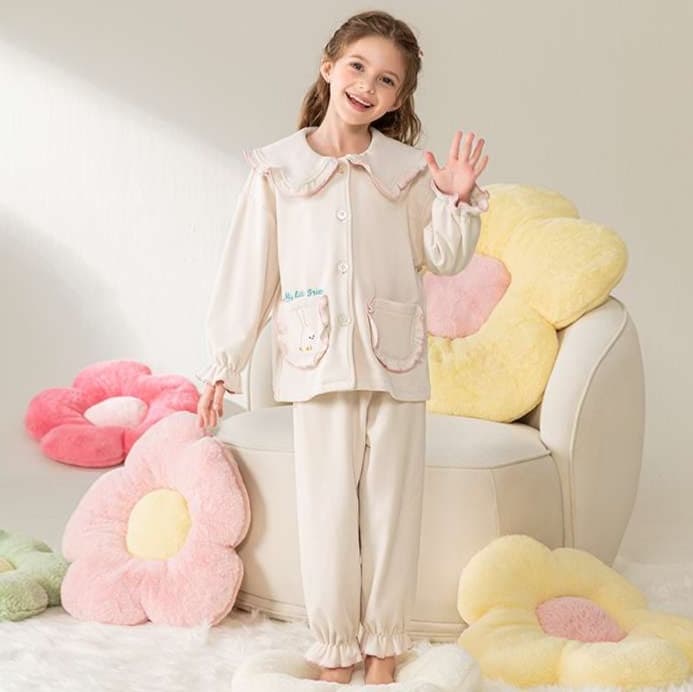 子どもパジャマ アップリケ付き 上品パジャマ