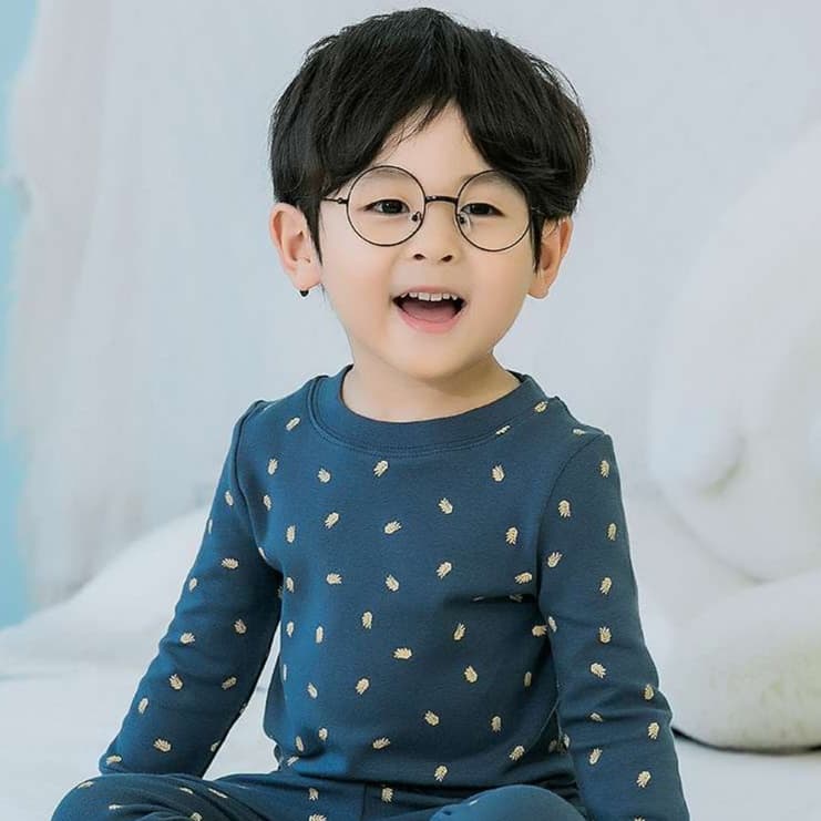 やわらか 落ち葉柄子どもパジャマ