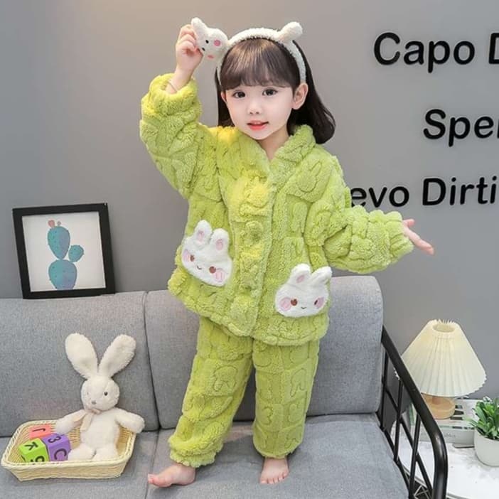 もこもこウサギ 子どもパジャマ 上下セット