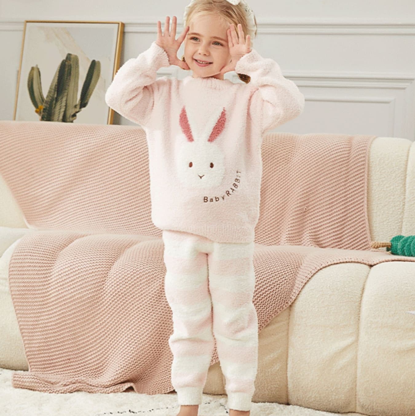 子どもパジャマ うさぎさんもこもこルームウェア