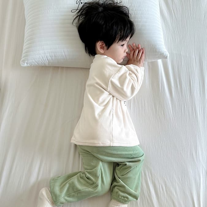 子どもパジャマ うさぎとくまの おやすみルームウェア