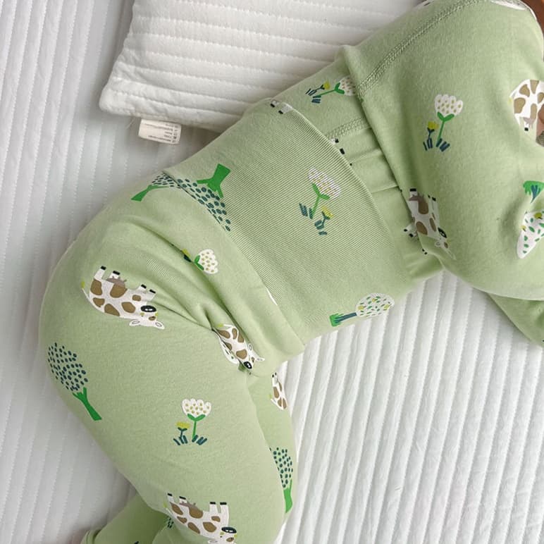 子どもパジャマ かわいい総柄パジャマ