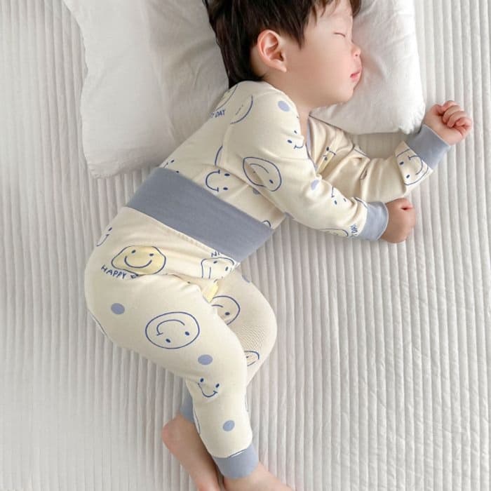 子どもパジャマ かわいい総柄パジャマ