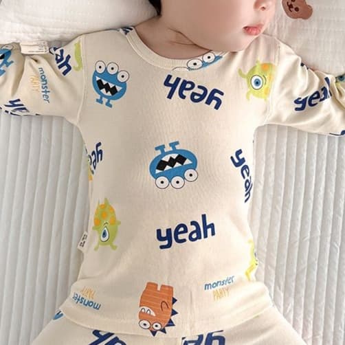 子どもパジャマ かわいい総柄パジャマ