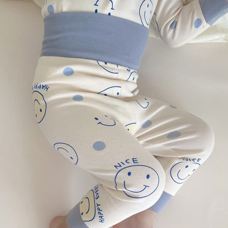 子どもパジャマ かわいい総柄パジャマ