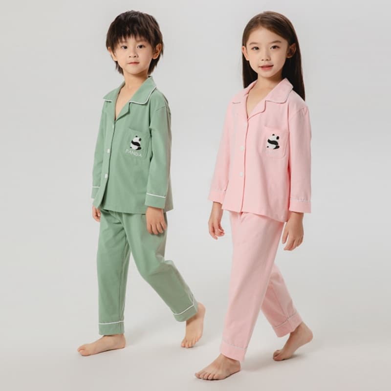 子どもパジャマ パンダ刺繍入り長袖上下セット パジャマ