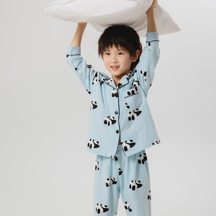 子どもパジャマ パンダ刺繍入り長袖上下セット パジャマ