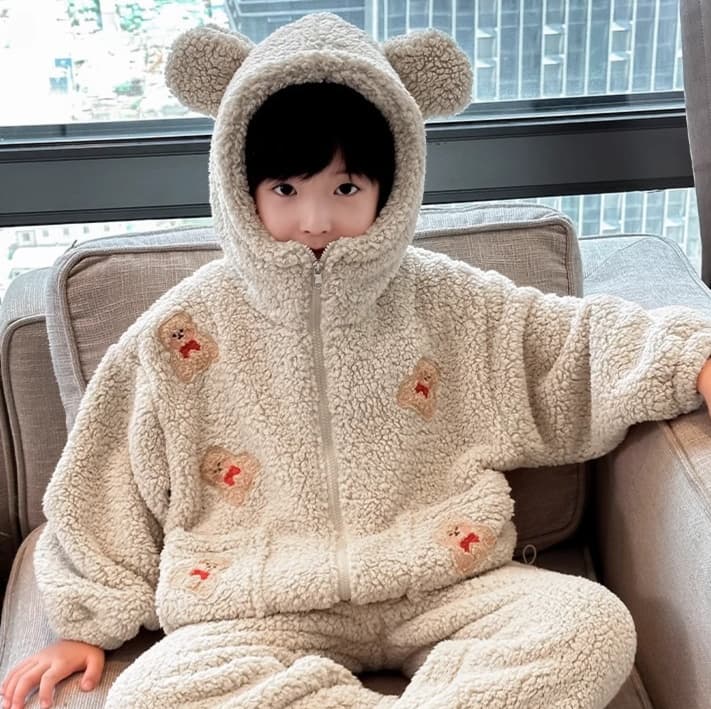 子どもパジャマ もこもこくまさんあったかパジャマ上下セット