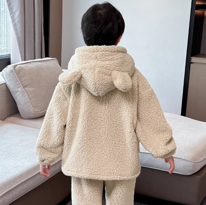 子どもパジャマ もこもこくまさんあったかパジャマ上下セット