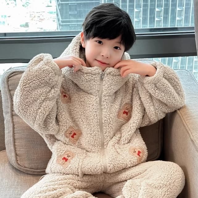 子どもパジャマ もこもこくまさんあったかパジャマ上下セット