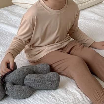 子どもパジャマ  肌触りが優しいシンプルパジャマ