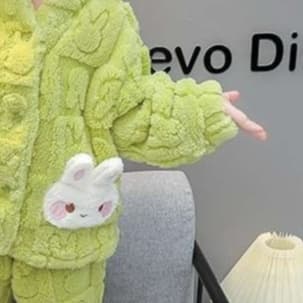 もこもこウサギ 子どもパジャマ 上下セット