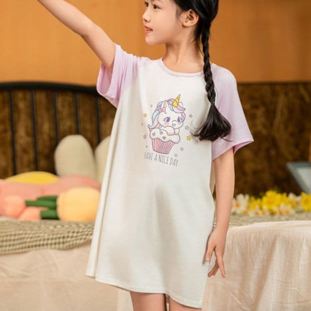子どもパジャマ 子どもパジャマ ゆめかわ一角獣ワンピースパジャマ