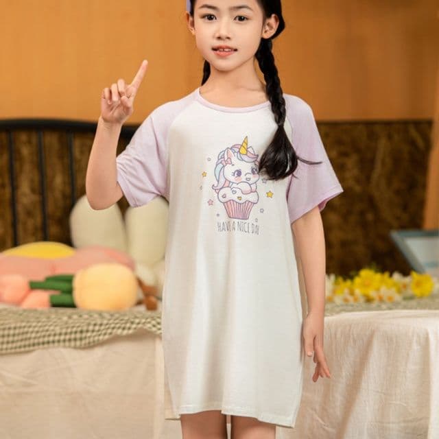 子どもパジャマ 子どもパジャマ ゆめかわ一角獣ワンピースパジャマ