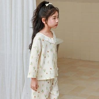 子どもパジャマ 子どもパジャマ 花模様レース襟ガーゼパジャマ
