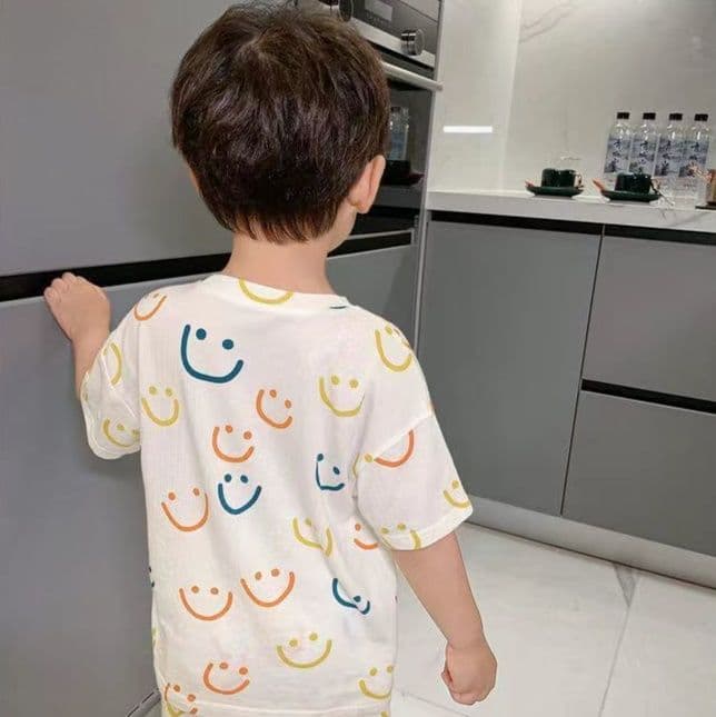 子どもパジャマ ポップ柄セットアップパジャマ