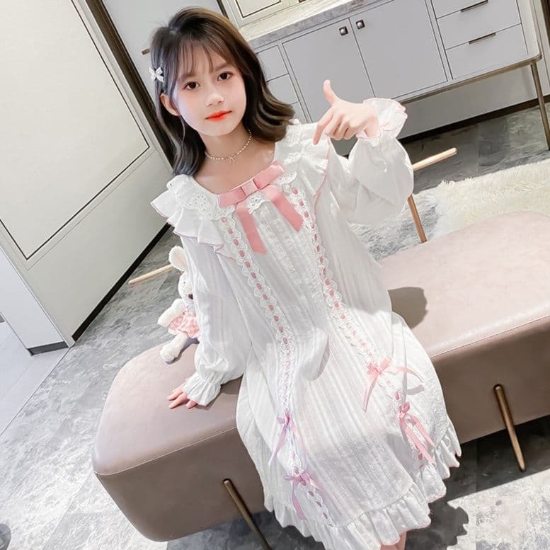 子どもパジャマ 姫系レースフリル長袖ナイト女児パジャマ