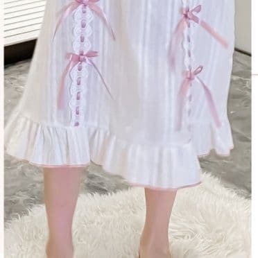 子どもパジャマ 姫系レースフリル長袖ナイト女児パジャマ
