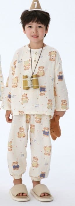 可愛いくま柄九分丈ガーゼ長袖動物・アニマル柄子どもパジャマ