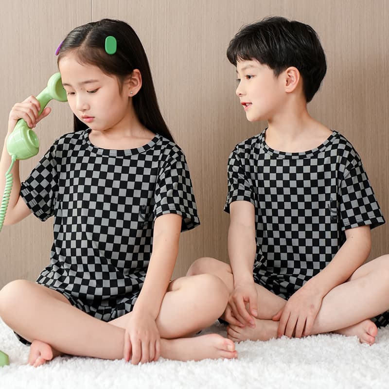 子どもパジャマ 市松模様の涼やかセットアップ