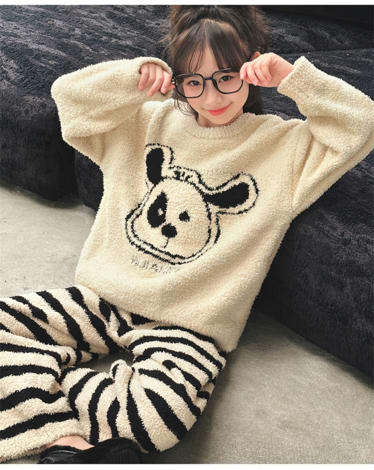 子どもパジャマ もこもこパジャマ上下セット