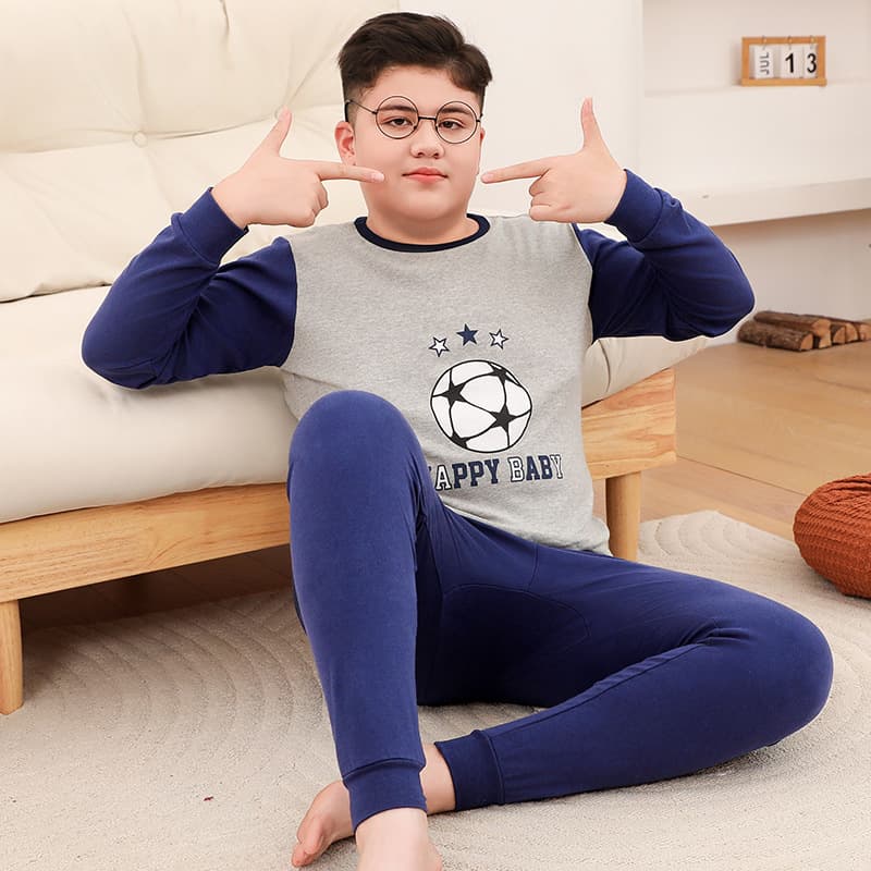 子どもパジャマ 子どもパジャマ スポーツ柄とくま柄の男児パジャマセット