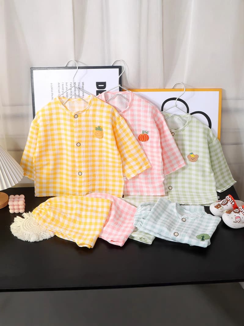 子どもパジャマ刺繍ギンガムチェック長袖上下セット冬