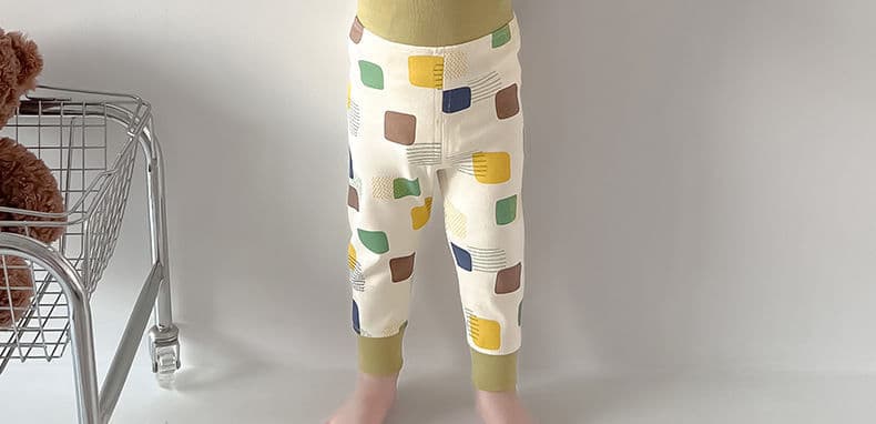 子どもパジャマ かわいい総柄パジャマ