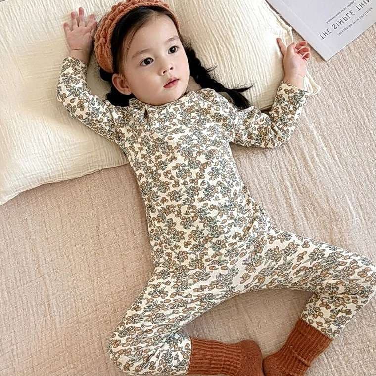 子どもパジャマ 小花柄パジャマ