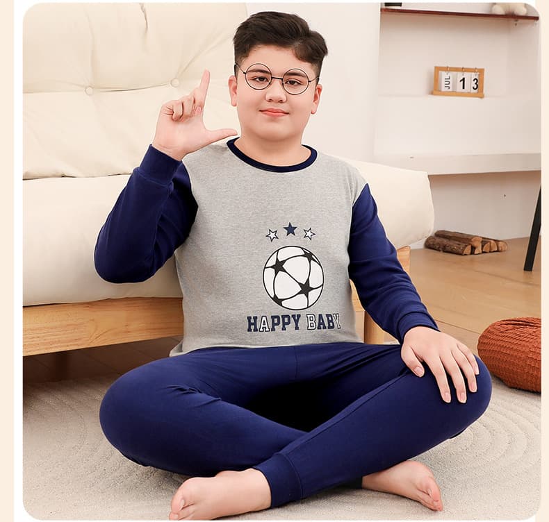 子どもパジャマ 子どもパジャマ スポーツ柄とくま柄の男児パジャマセット