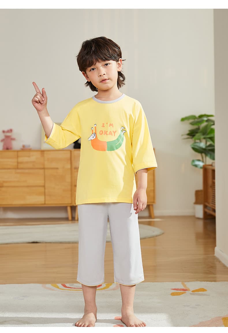 子どもパジャマ 子どもパジャマ イラスト入り七分袖パジャマセット