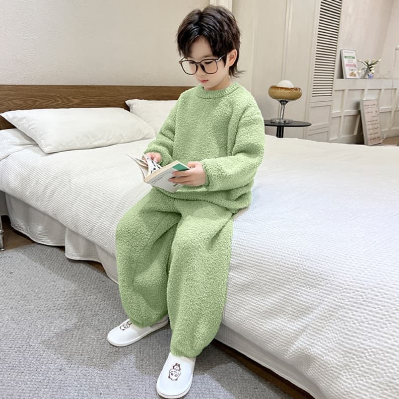 子どもパジャマ もこもこ冬物キッズ おうち着セット