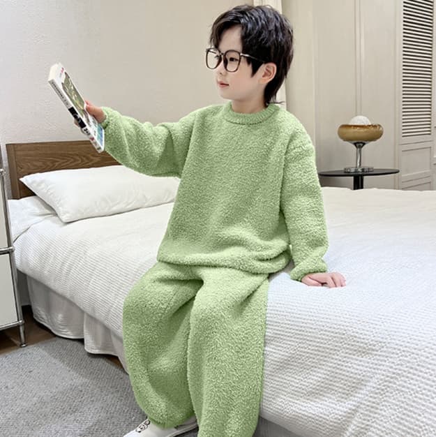 子どもパジャマ もこもこ冬物キッズ おうち着セット