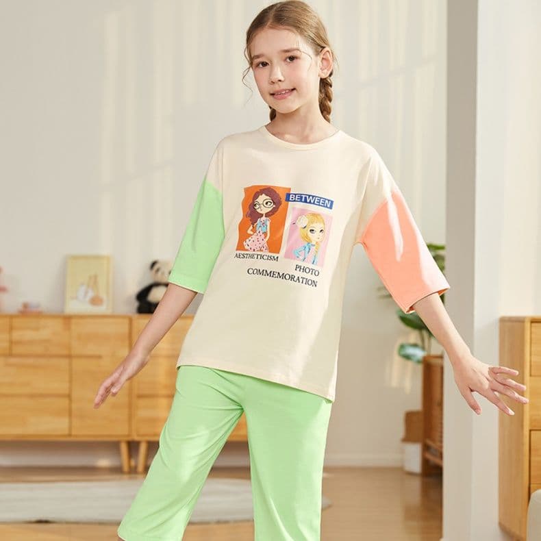 子どもパジャマ 子どもパジャマ イラスト入り七分袖パジャマセット