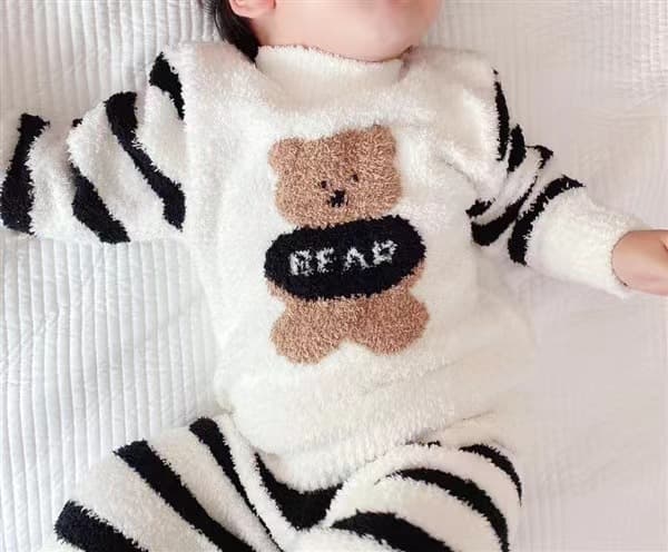 子どもパジャマ もこもこクマちゃんあったかパジャマ