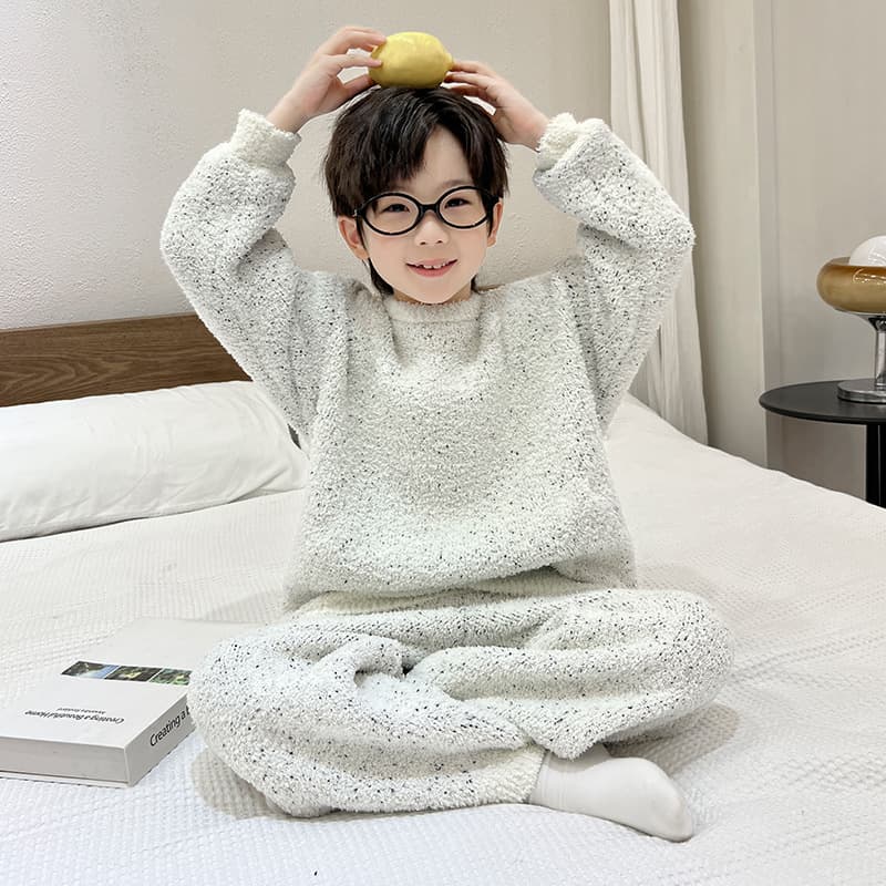 子どもパジャマ もこもこ冬物キッズ おうち着セット